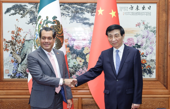 王沪宁会见墨西哥众议长古铁雷斯 王沪宁会见墨西哥众议长古铁雷斯