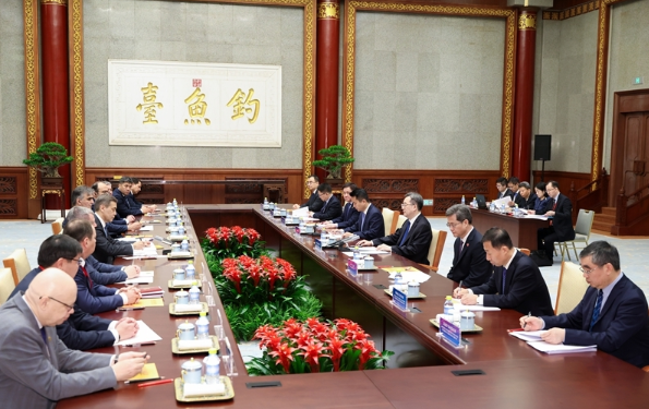 丁薛祥集体会见上海合作组织成员国财长和央行行长会议外方参会代表 丁薛祥集体会见上海合作组织成员国财长和央行行长会议外方参会代表
